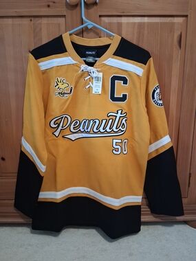 Peanuts Men's Yellow and Black Lace-Up Hockey Jersey